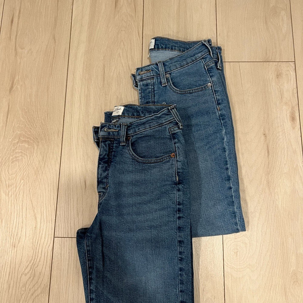 Universal Thread Women's Mid Rise Slim Fit Jeans Set of 2 ,Size 8